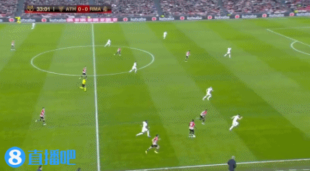 托恩：卡尔的比赛风格与梅西类似，他有望入选德国世界杯阵容（托恩称卡尔踢法神似梅西，有望跻身德国队世界杯名单）