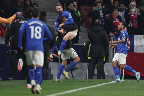 球迷：对方防他像空气一样（球迷：对手防他形同虚设）