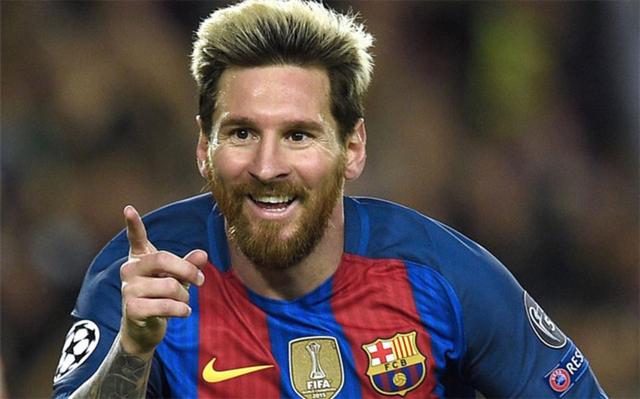 穆勒：梅西的踢球风格是纯粹的天赋，C罗的职业精神更突出（穆勒：梅西天赋尽显，C罗职业精神更出众）