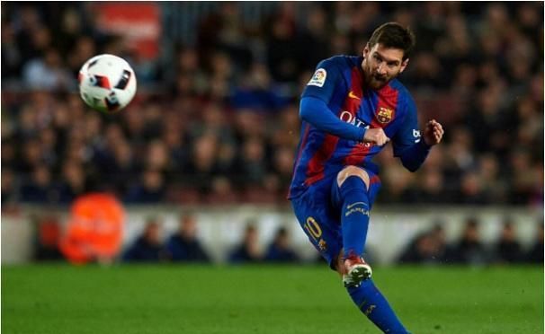 拉波尔塔：我们正着手在诺坎普为梅西立雕像，他值得如此致敬（拉波尔塔：诺坎普将为梅西树像，他当得起这份致敬）