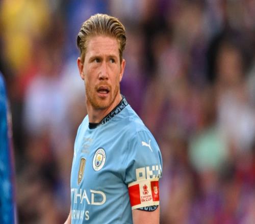 男子用手套自制钓鱼手势浮漂，看到“OK”就表示鱼已咬钩浮漂（手套改造钓鱼手势漂，“OK”一现即中鱼）