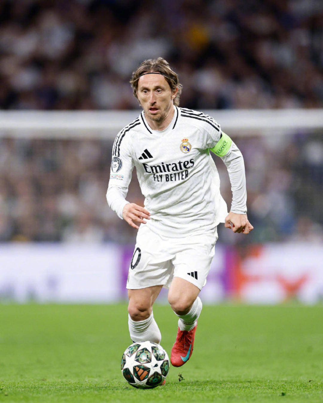 郑钦文回应黑评：我三观比较正，别人挑刺是因为一些比较自信言论（郑钦文回应质疑：自认三观正，自信发言遭挑刺）